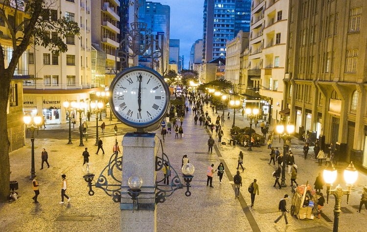 Casa Vogue destaca a Rua XV de Novembro em Curitiba como uma das mais ...