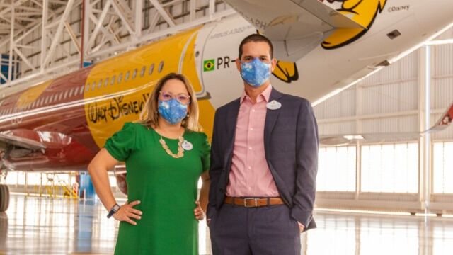 Os executivos da Disney Destinations para a América Latina Cinthia Douglas e Angel